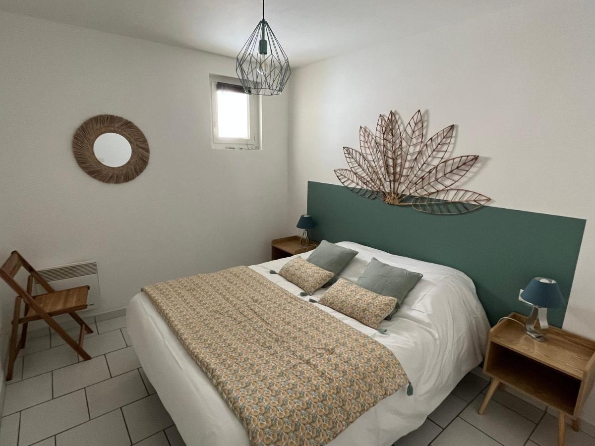 Bel Appartement 2 Chambres Au Coeur Du Village Eyragues Luaran gambar